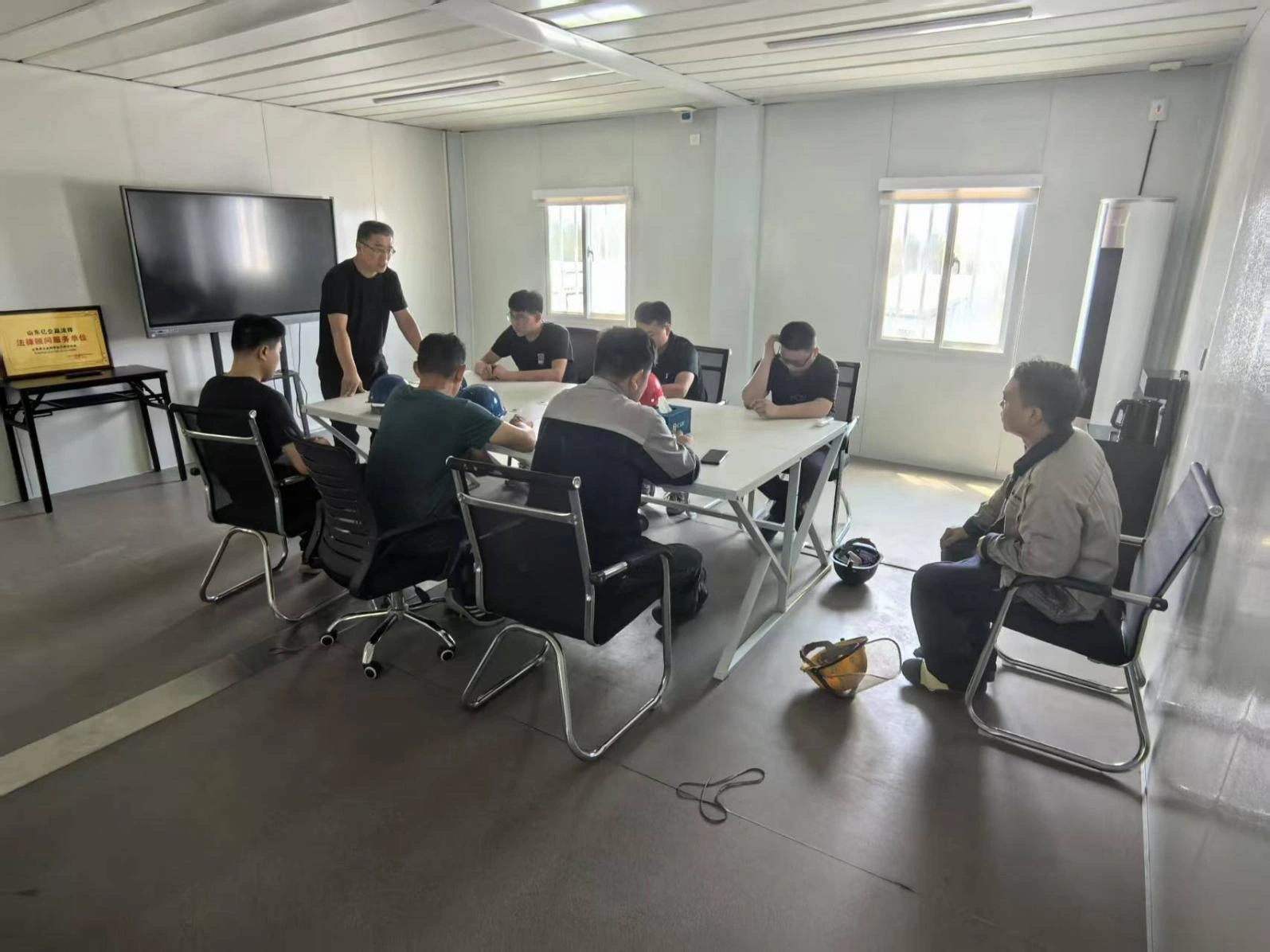 Stiprinti darbo saugos pagrindą naudojant specializuotus komandos vadovų saugos mokymus